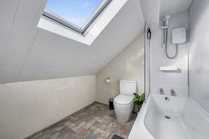 Photo 24- click for photo gallery